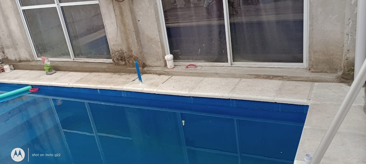 Colocación de piscina en Mocoretá